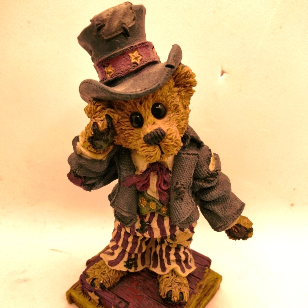 Boyds Bear Figurine Sweet Land of Libearty 1996-1997 Edition